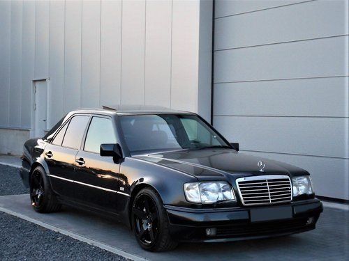 1994 Mercedes-Benz 500 E Black V8 Limited LHD For Sale