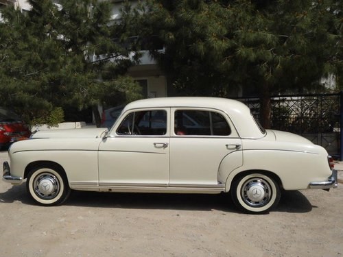 Mercedes benz 220S model 1959 with 6cyl engine VENDUTO