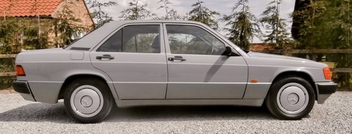 1989 Mercedes Benz 190   ( low mileage 1 owner ) In vendita