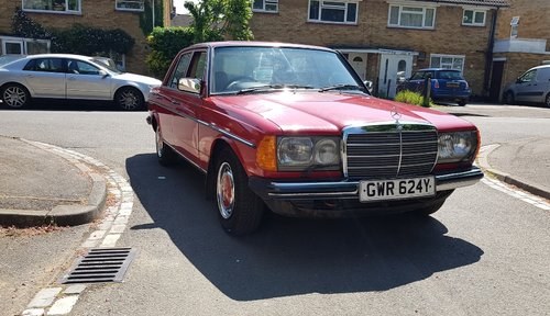 1983 Mercedes W123 230 same owner since 1987 For Sale