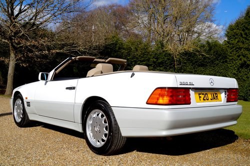 1992 Beautiful original Mercedes 300SL convertible with rear seat For Sale