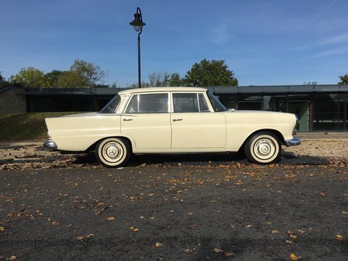 1967 Mercedes-Benz 200 'Fintail' W110 For Sale