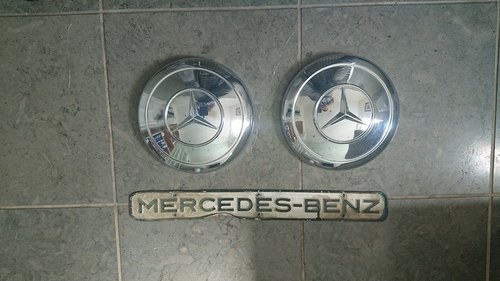 Mercedes chrome hubcaps wheel trims 190 sl 300 sl For Sale