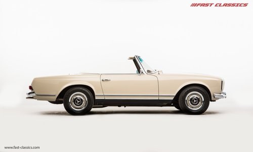 1965 MERCEDES 230SL PAGODA // UK RHD // 42 YEAR FAMILY OWNED For Sale
