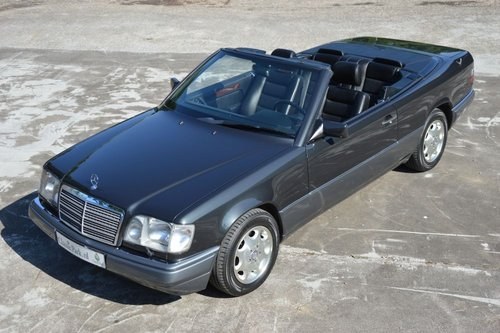 (953) Mercedes-Benz E220 Cabriolet - 1996 For Sale