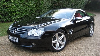 Mercedes Benz SL350 Panoramic Roof With 34k + Just Serviced