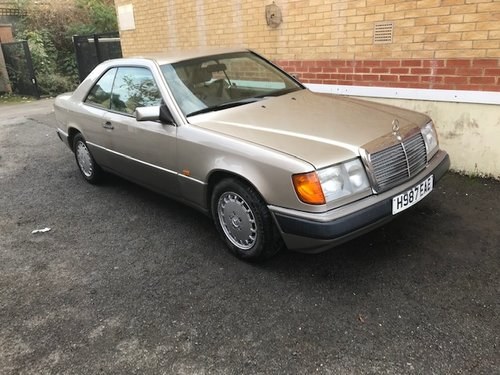 1990 Mercedes Benz W124 300CE 24V Coupe Smoke Silver For Sale