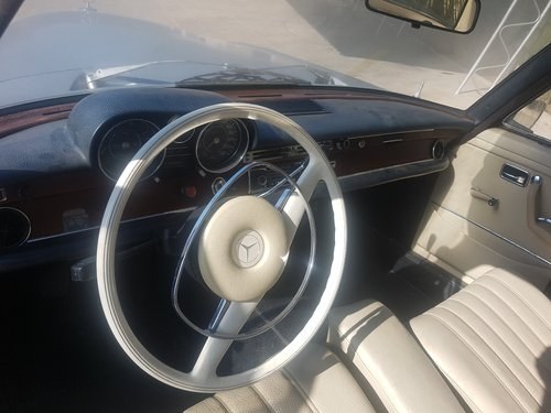 1969 Mercedes 280SE In vendita