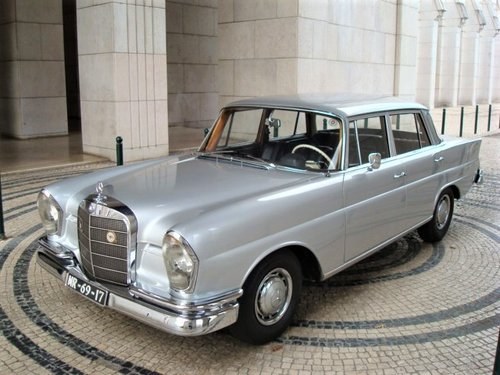 1965 Mercedes-Benz 220 SB SOLD