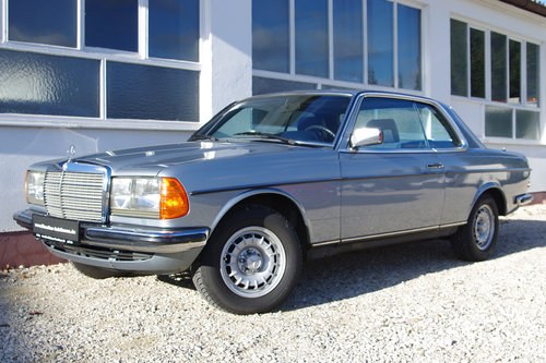 1983 Mercedes-Benz 230 CE - C123 -LHD- 3 owners only in 35 years! In vendita