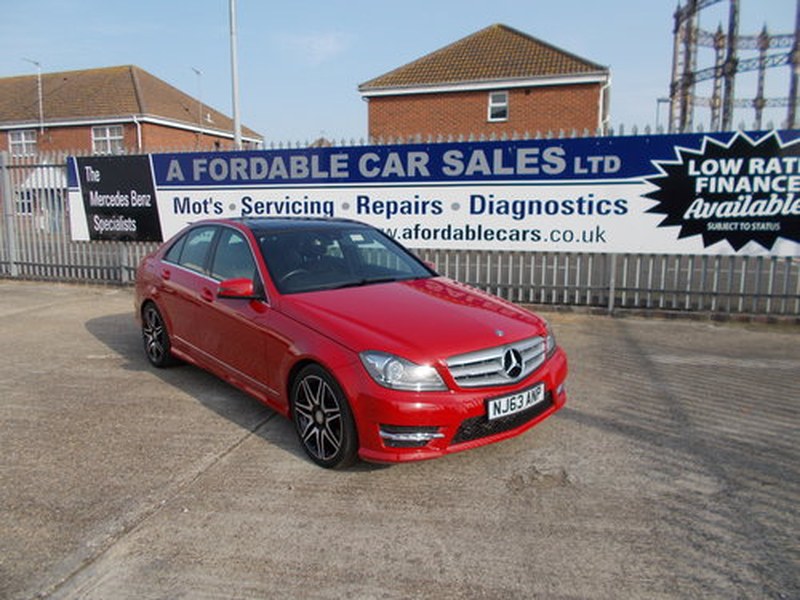 Mercedes-Benz C220 CDi AMG Sport Plus. VeryLow Miles.