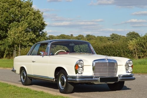 1971 Mercedes 280  3.5 SE Coupe RHD Fully Restored  For Sale