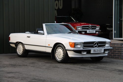 1988 Mercedes-Benz 300SL (R107) Just 34,000 Miles #2085 Te koop