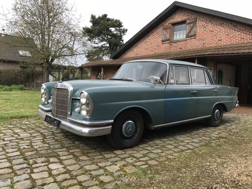 1963 Mercedes Benz W111 220S Fintail For Sale