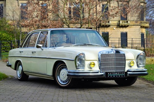 1970 W108 Mercedes-Benz 280SE 2.8 Saloon on Air SOLD