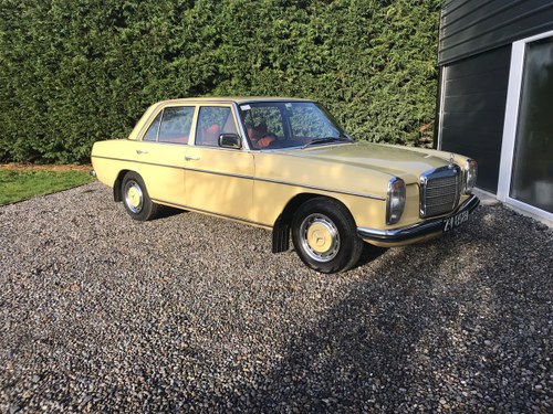 Beautiful Mercedes W115 200E For Sale VERKAUFT