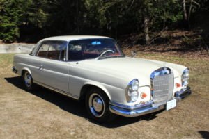 1963 Mercedes 220 SE Coupe = Rare 4 speed Ivory $49.9k In vendita