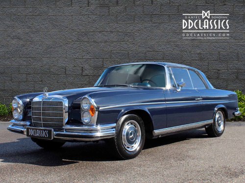 1970 Mercedes Benz 280SE 3.5 Coupe For Sale in London For Sale