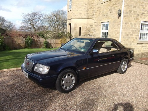 1995 MINT E220 COUPE -W124 SERIES. PILLARLESS COUPE. For Sale