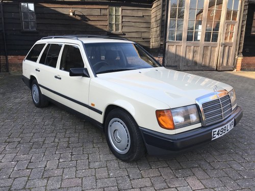 1987 EXCEPTIONAL CAR THROUGH OUT FSH BARONS CLASSIC AUCTION For Sale