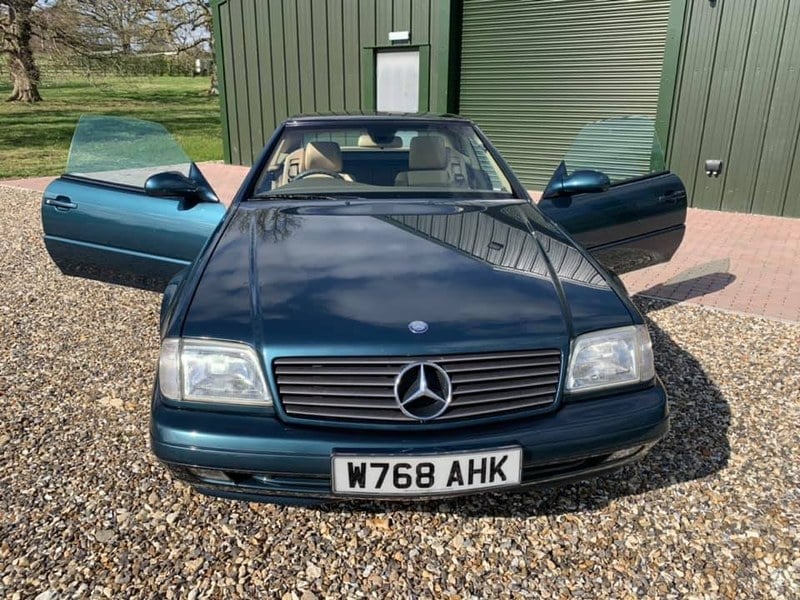 LOVELY LOW MILEAGE FSH PAN ROOF STUNNING SL 280