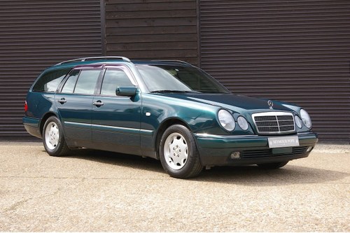 1997 Mercedes W210 E230 Elegance Estate 7 Auto (32,856 miles) VERKAUFT