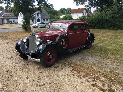 1937 A rare pre-war RHD In vendita