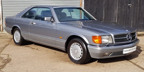 1987 Outstanding Mercedes W126 560 SEC - 30 Service stamps For Sale
