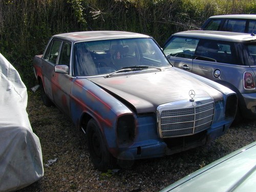 1976 MERCEDES W114 230/4 RHD UK CAR - PROJECT - BE QUICK!! For Sale