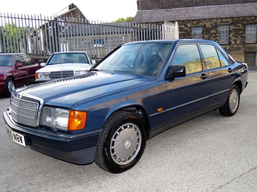1988 Mercedes W201 190E 2.6 Auto - 77K  - FSH - Highly Optioned SOLD