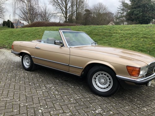 1985 Mercedes SL Very low miles full service For Sale