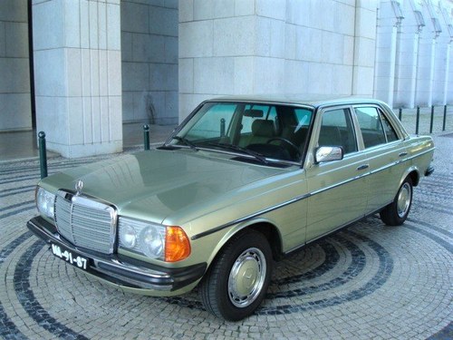 1982 Mercedes-Benz 230 E (W123) SOLD