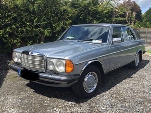1982 Mercedies-Benz E230 Manual For Sale