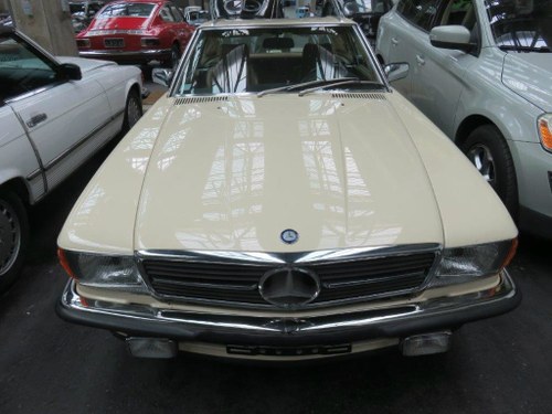 1987 Euro-looks 560SL (Ivory) in MINT condition For Sale