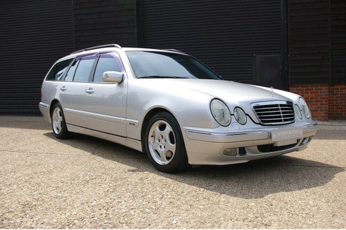 2000 Mercedes-Benz W210 E320 Avantgarde Estate Auto (16560 miles) VERKAUFT