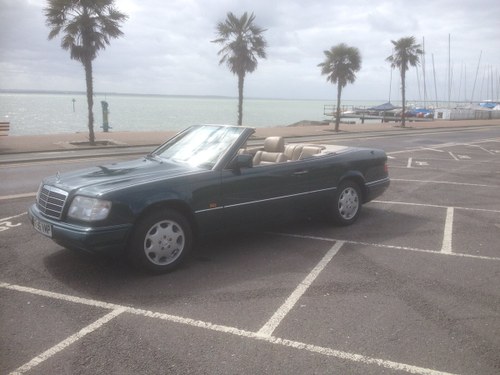 1995 E220 CABRIOLET 89000 ,HISTORY. For Sale