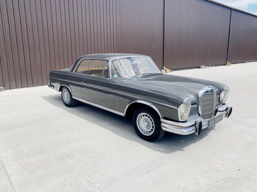 1966 Mercedes-Benz 300SE W112 For Sale