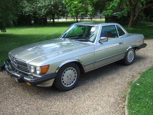 1986 107 series Mercedes 560SL Convertible LHD For Sale