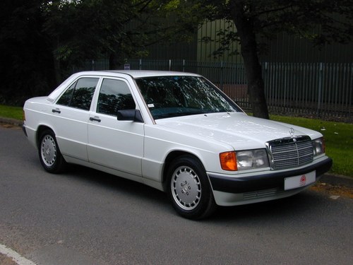 1991 MERCEDES BENZ 190 2.0e AUTOMATIC RHD LOW MILES! EXCEPTIONAL! In vendita