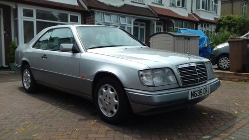 1995 Beautiful low mileage W124 coupe, E220 coupe SOLD