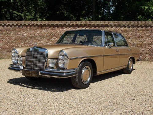 Mercedes 300 SEL Swiss car , only 111000km For Sale