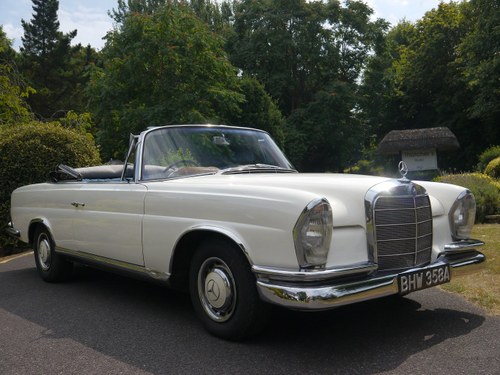 1963 Mercedes Benz 200 Conv. Rare RHD manual gearbox  For Sale