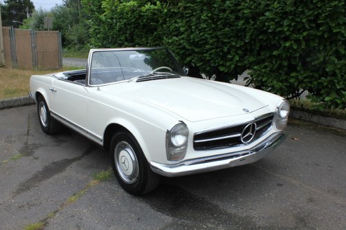 1966 Mercedes Benz 230 SL - Lot 639 For Sale by Auction