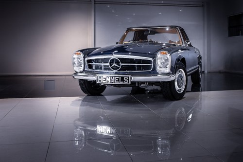 1969 Mercedes-Benz 280 SL Pagoda in Midnight Blue by Hemmels For Sale