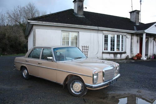 1974 Mercedes 250 W114  For Sale