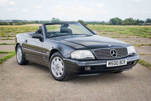 1998 Mercedes-Benz R129 SL500 - 69K Miles - FSH - Triple Black For Sale