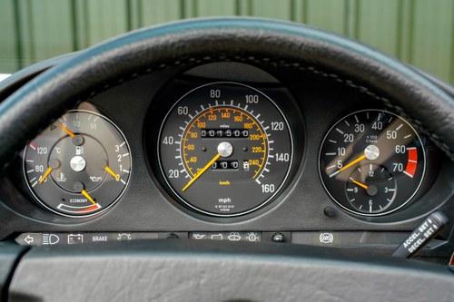 1989 Mercedes-Benz 420SL V8 (R107) #2105 Just 1500 Miles! For Sale
