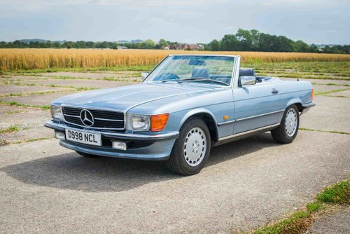 1986 Mercedes R107 420SL - Diamond Blue - 98k - FSH - Superb In vendita