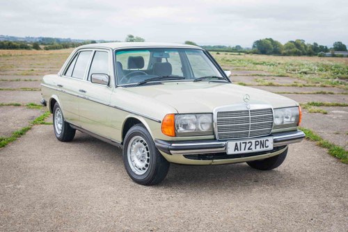 1984 Mercedes W123 300D - 77k Miles - FSH - Finest Available SOLD