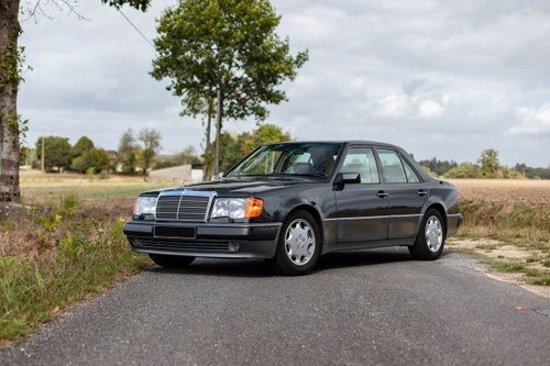 1992 Mercedes-Benz 500E                                      In vendita all'asta